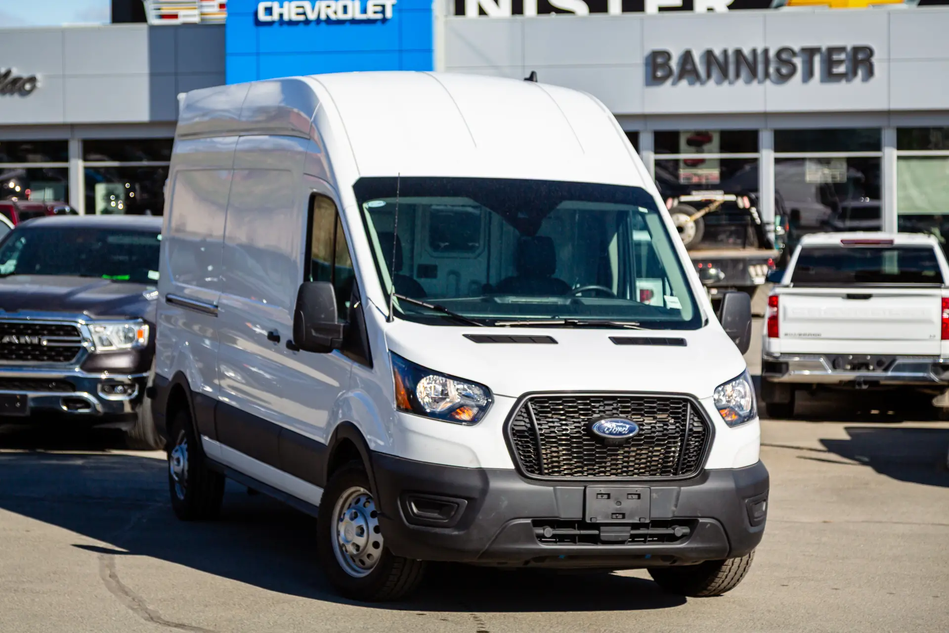 2025 Ford Transit Cargo Van — photo 1