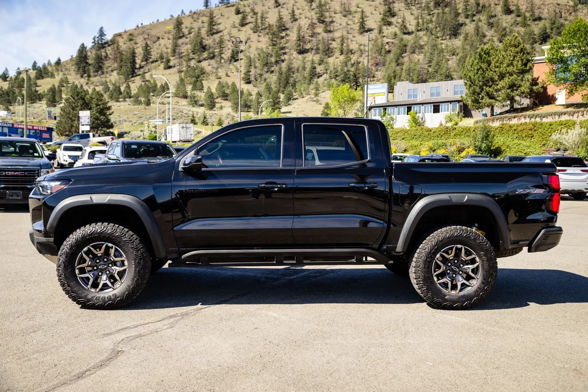 2025 Chevrolet Colorado 4WD ZR2 — photo 6