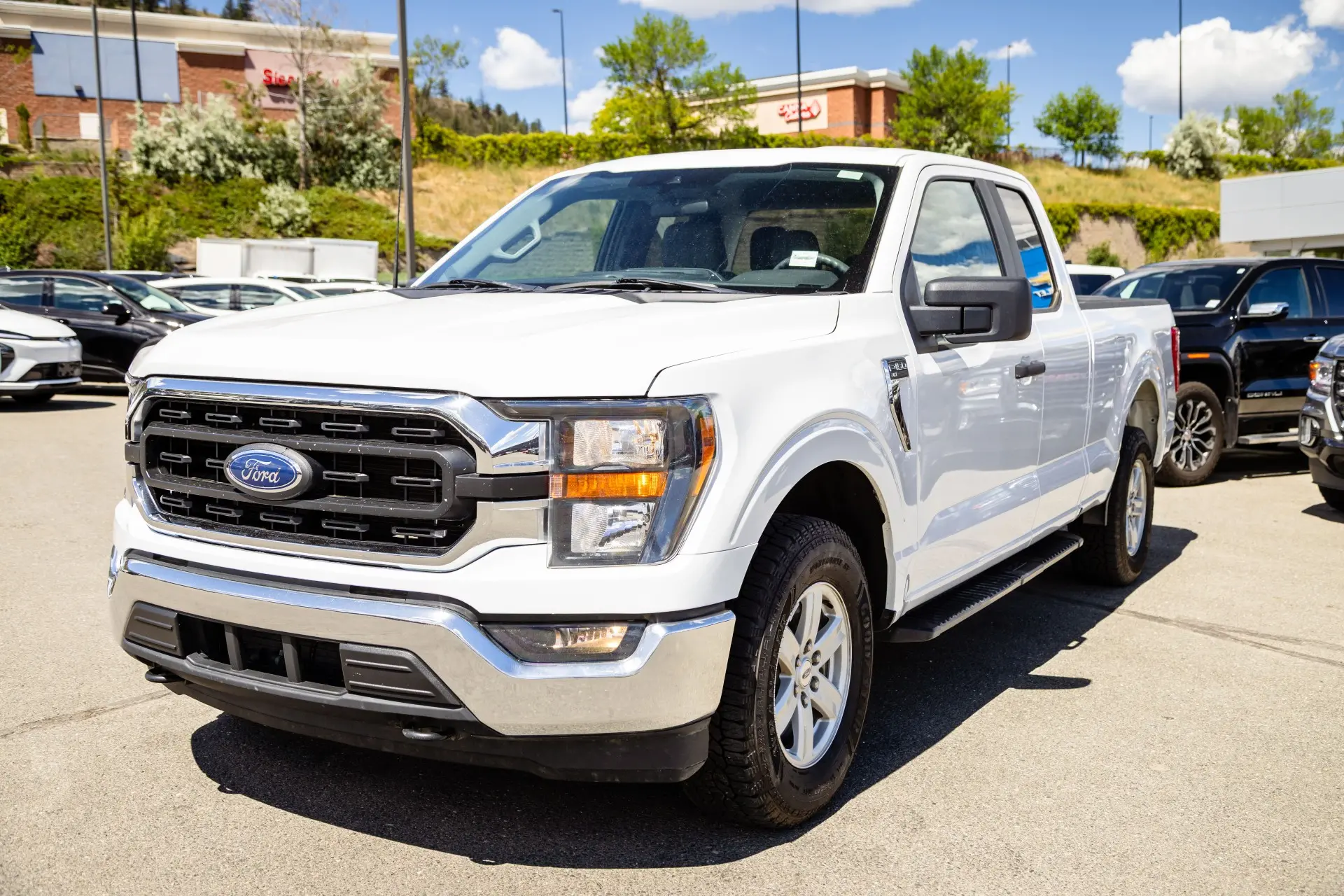 2023 Ford F-150 XLT — photo 5