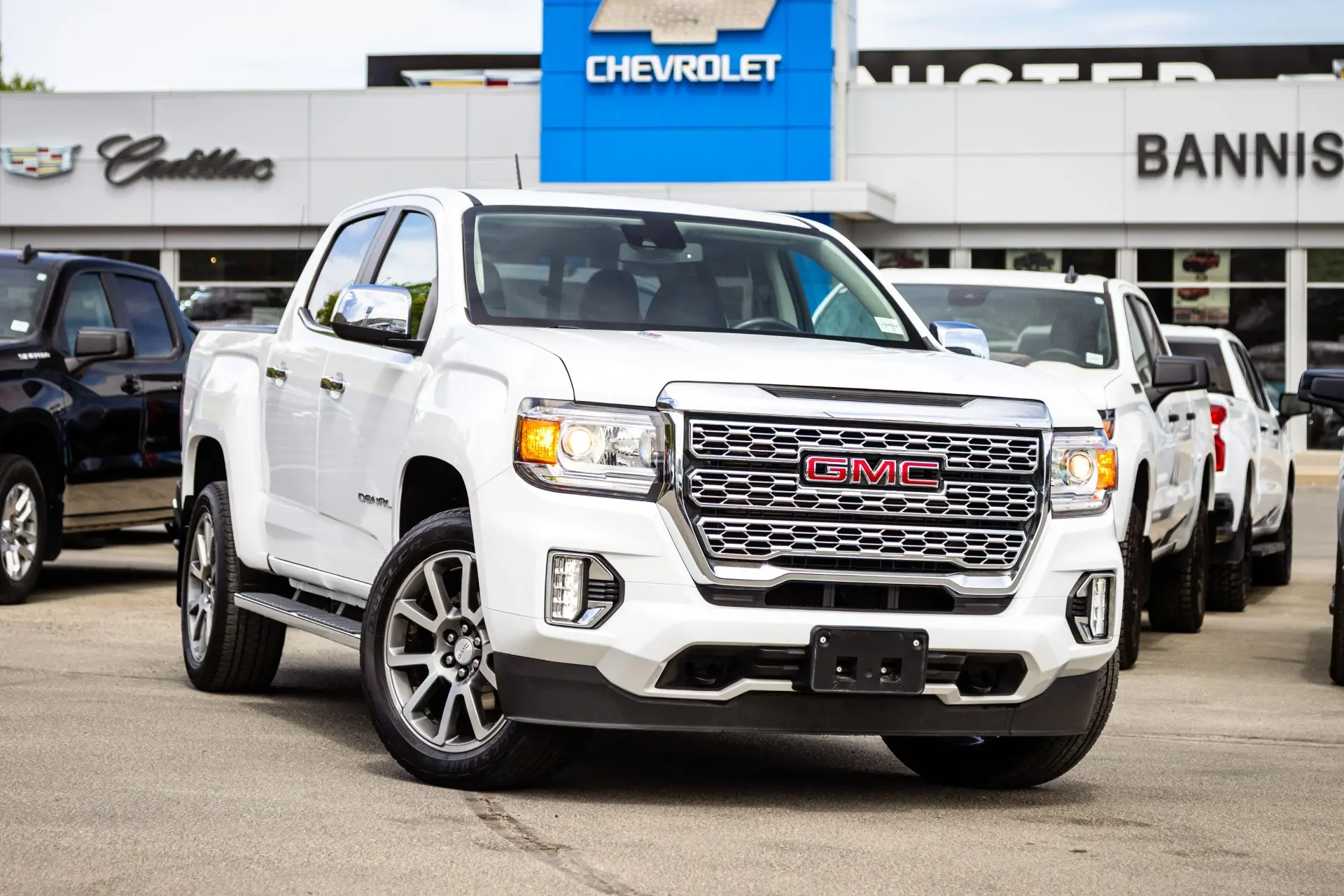2021 GMC Canyon 4WD Denali — photo 1