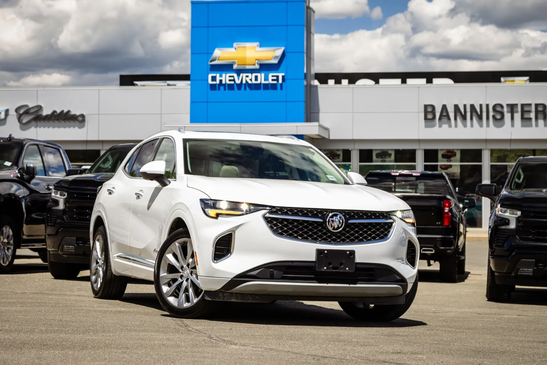 2022 Buick Envision Avenir — photo 1