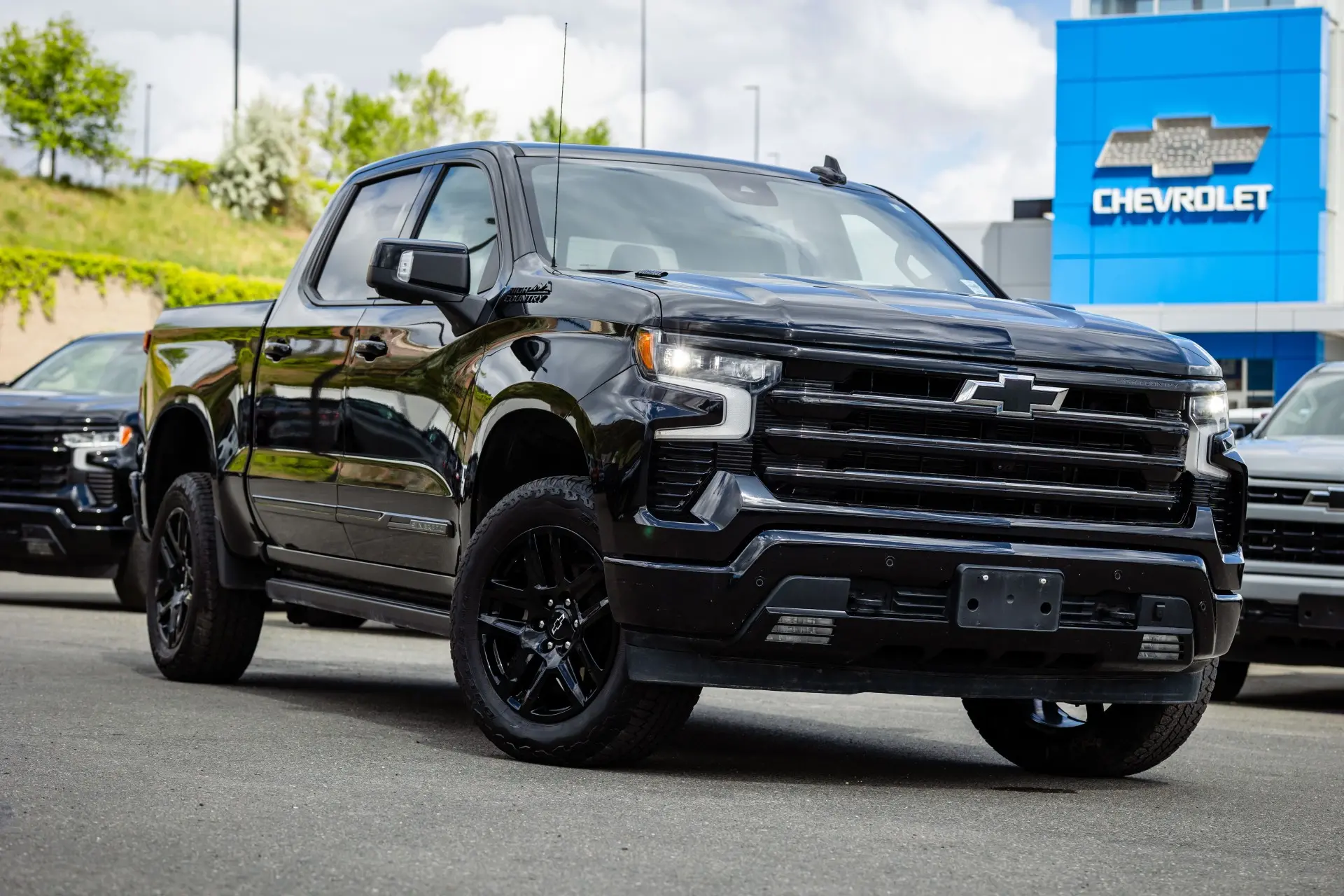 2024 Chevrolet Silverado 1500 High Country — photo 1