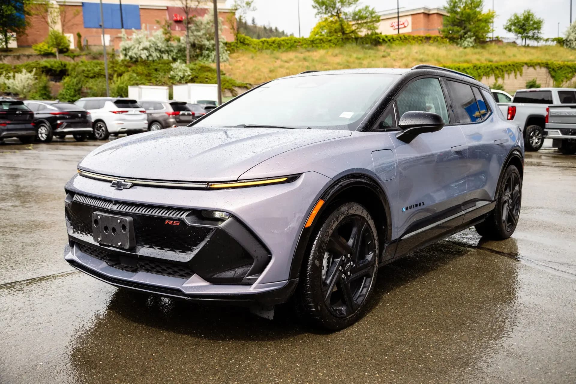 2024 Chevrolet Equinox EV RS — photo 5