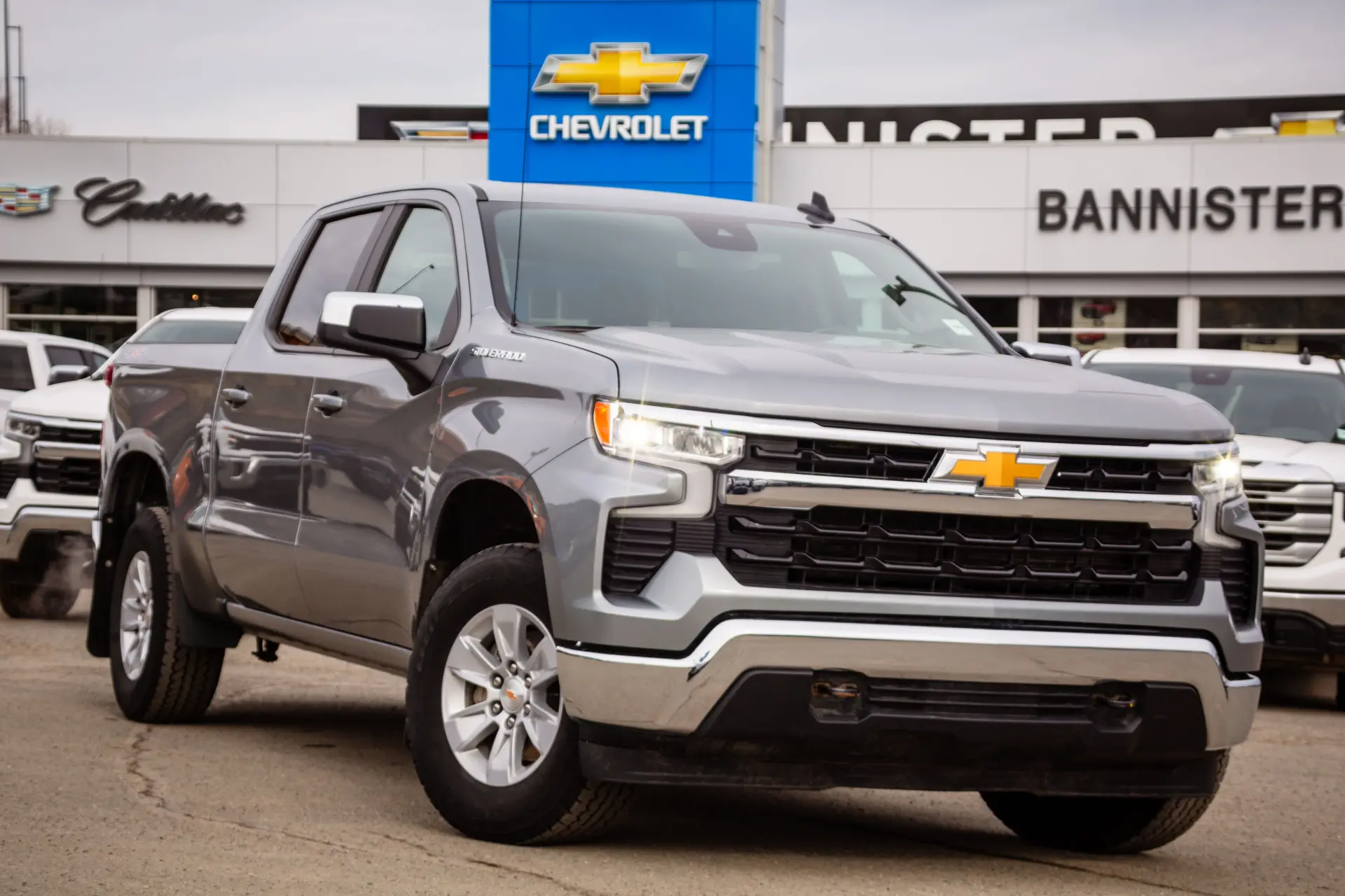 2025 Chevrolet Silverado 1500 LT — photo 1