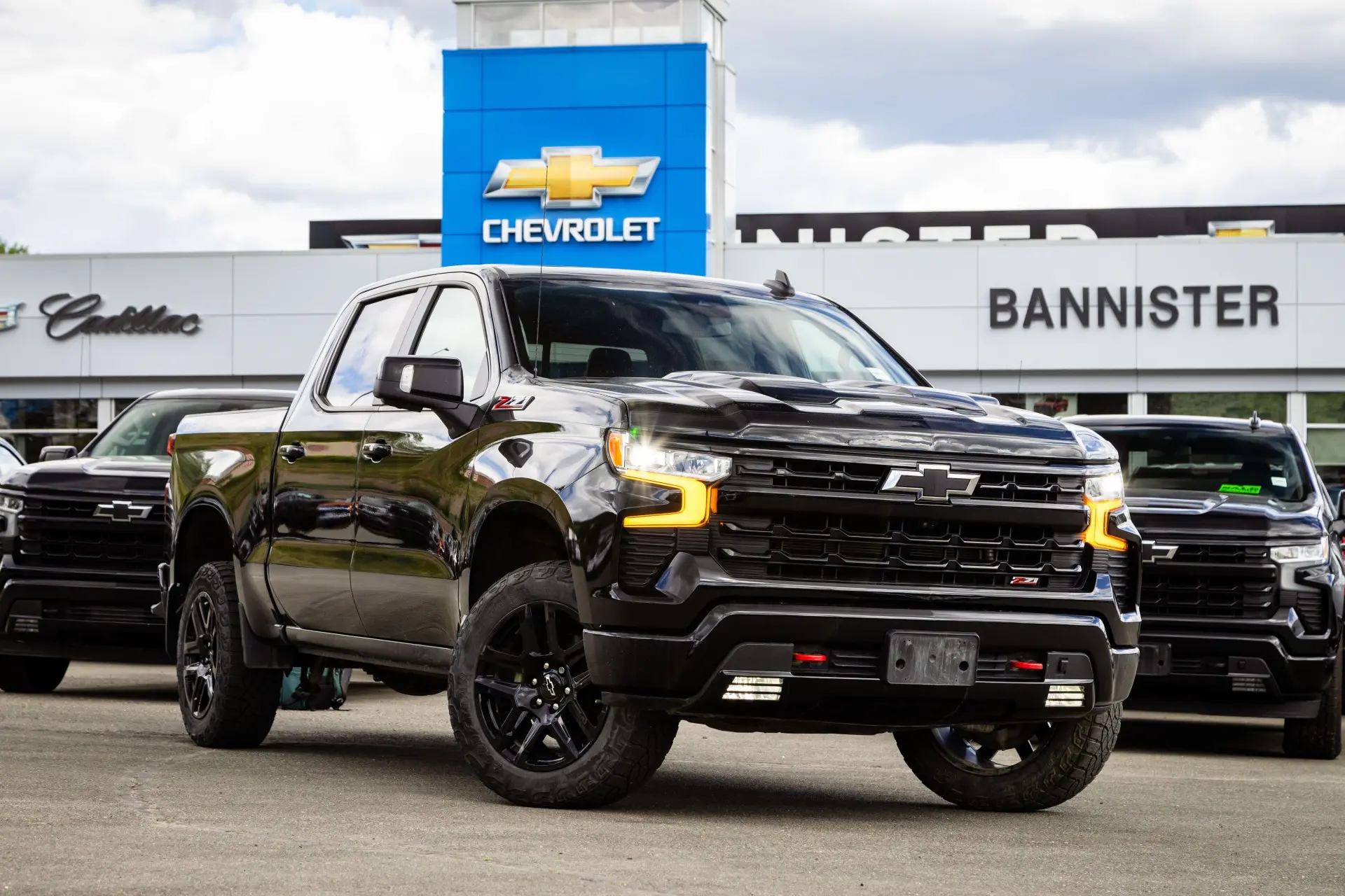 2023 Chevrolet Silverado 1500 LT Trail Boss — photo 1
