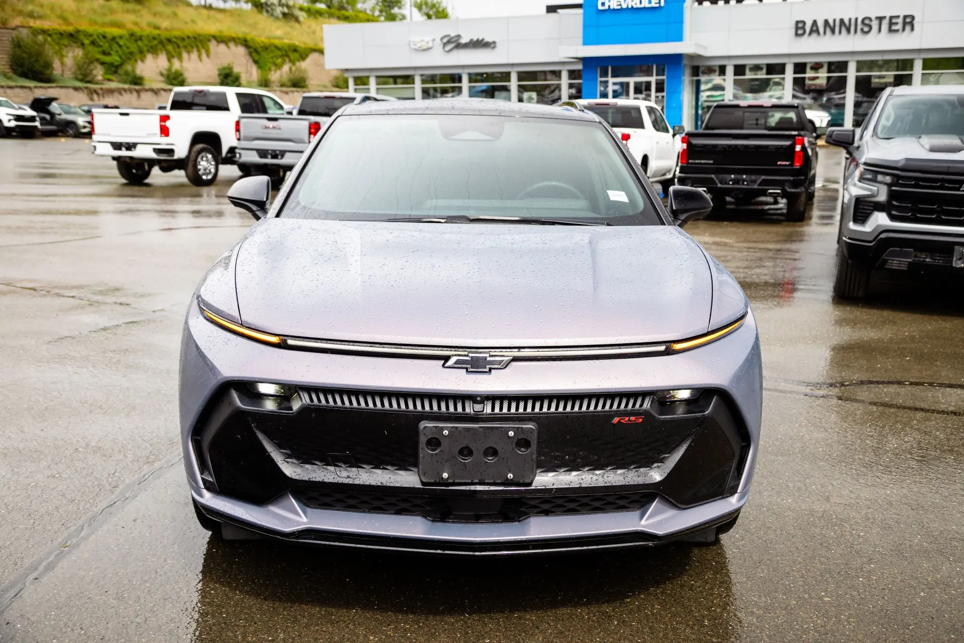 2024 Chevrolet Equinox EV RS — photo 4