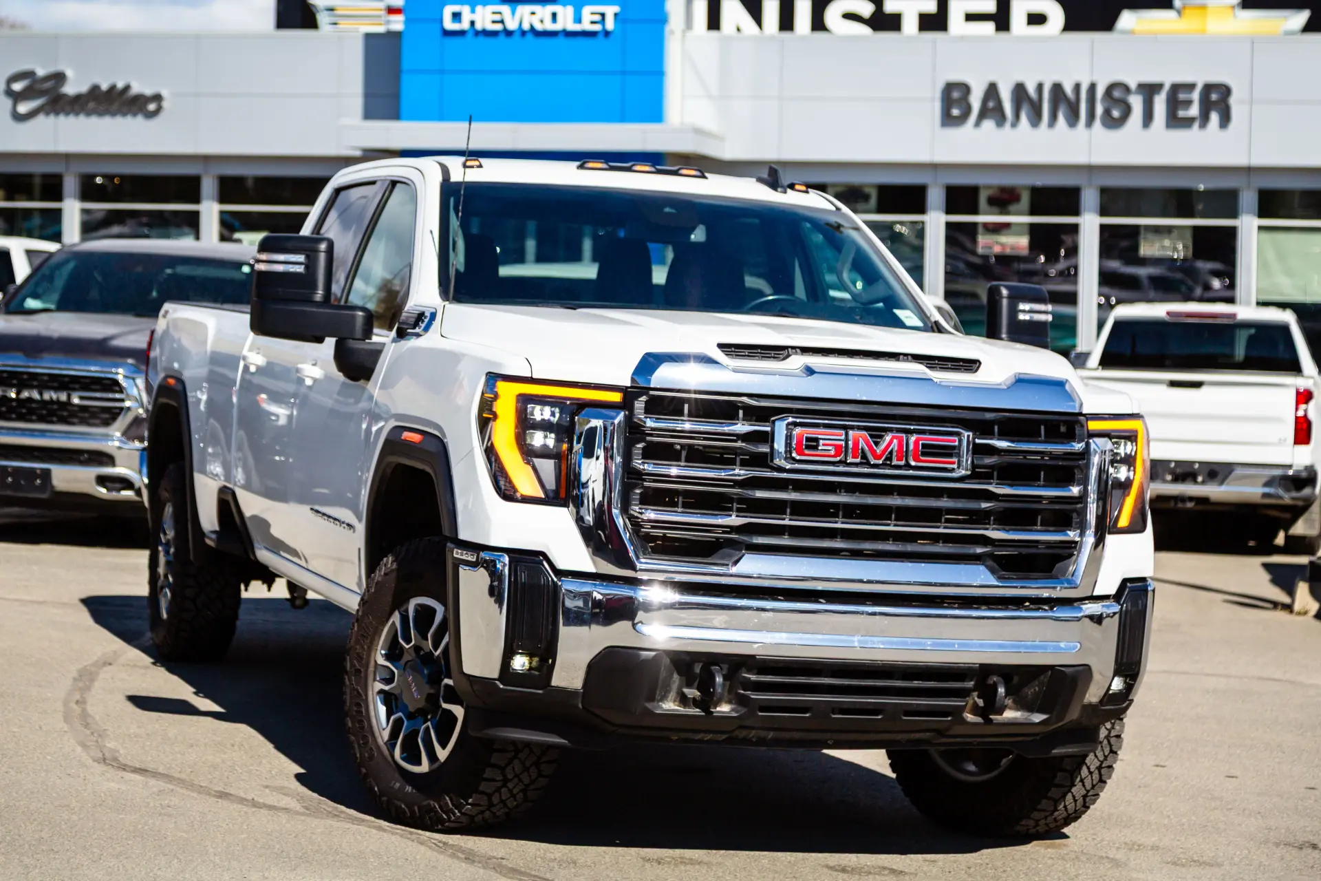2024 GMC Sierra 3500HD SLE — photo 1