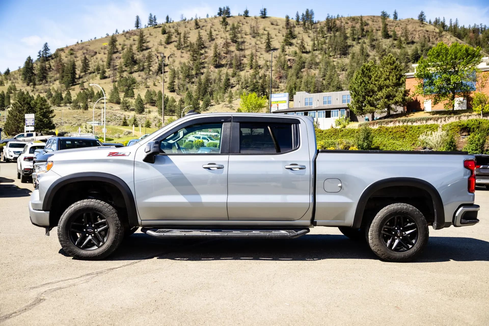 2024 Chevrolet Silverado 1500 RST — photo 6