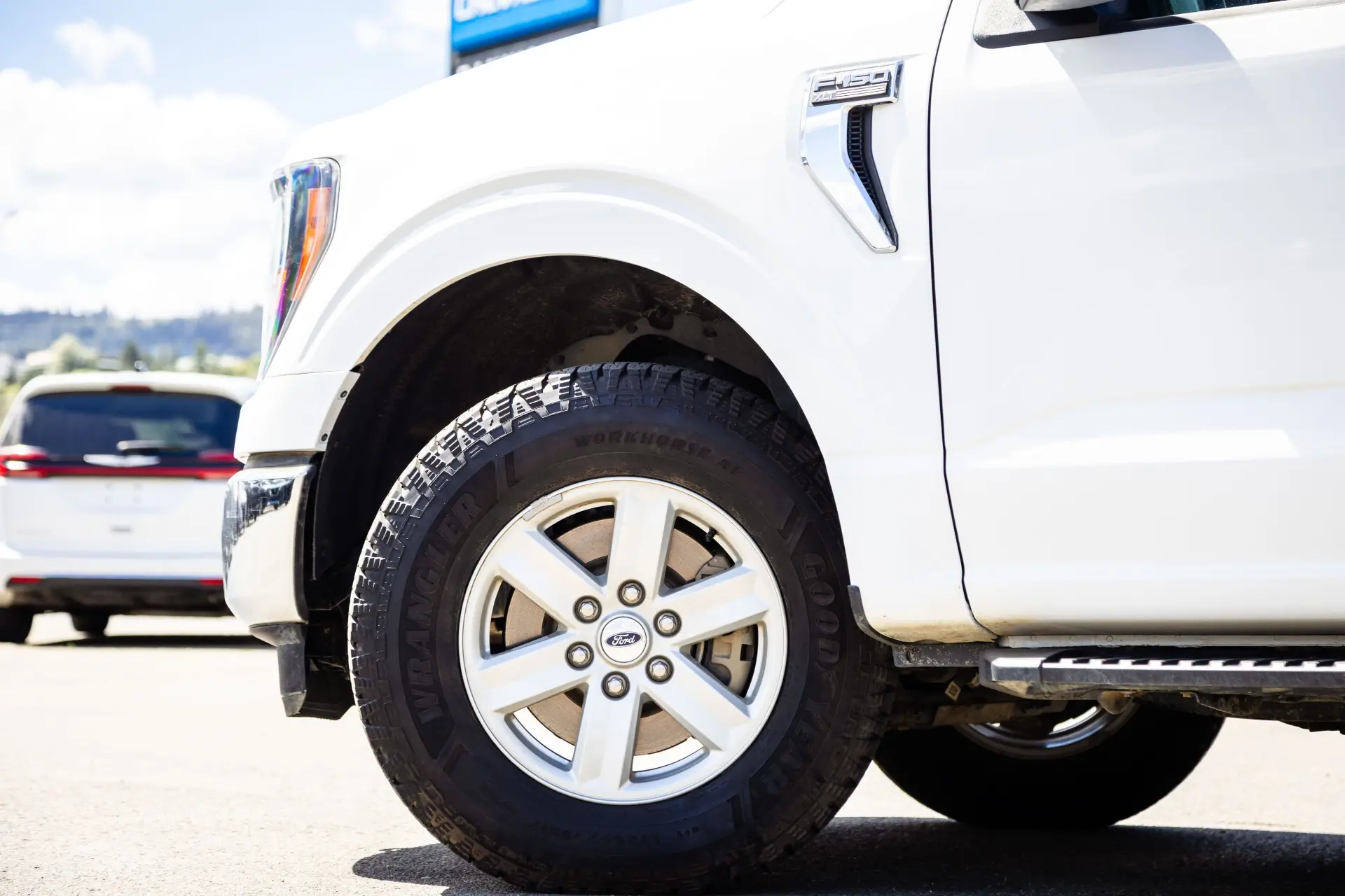 2023 Ford F-150 XLT — photo 3