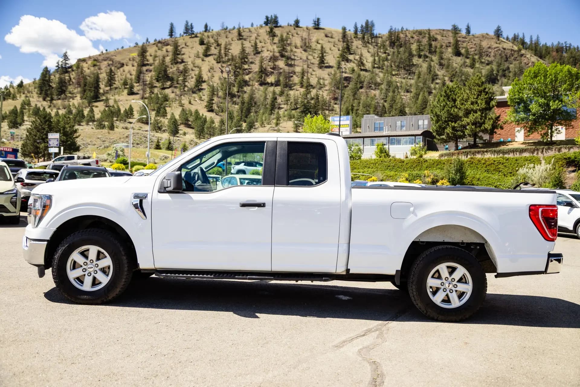 2023 Ford F-150 XLT — photo 6