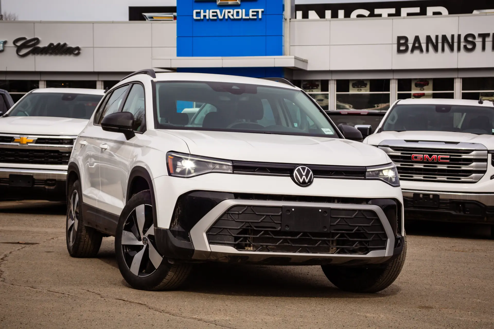 2025 Volkswagen Taos Trendline — photo 1
