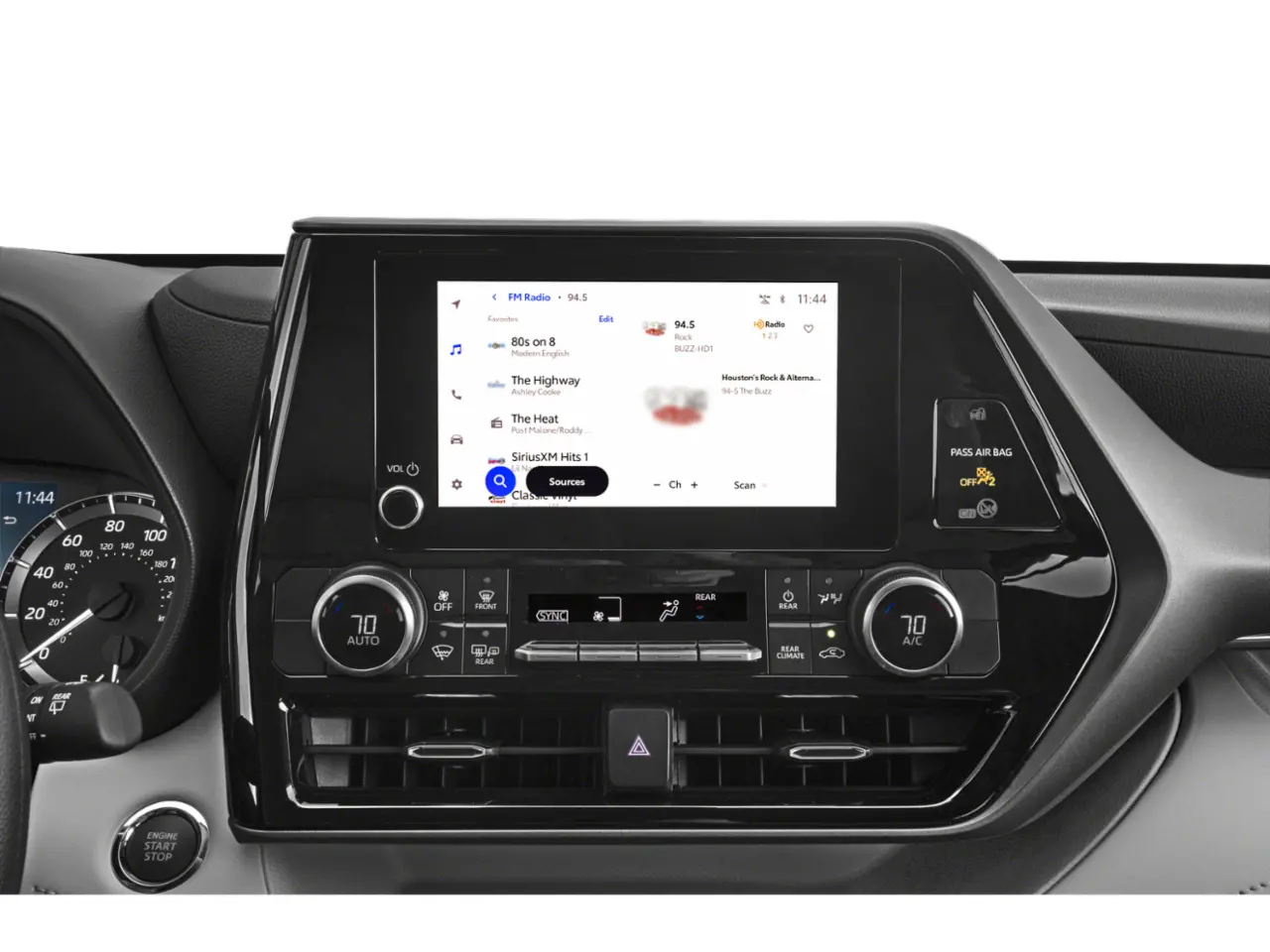 2024 Toyota Highlander LE — photo 7